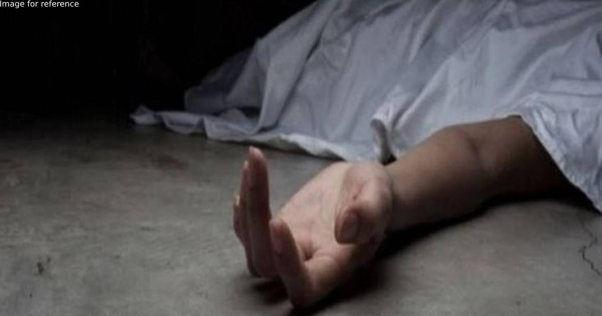 Student hangs herself to death in UP's Lucknow, case registered against school principal